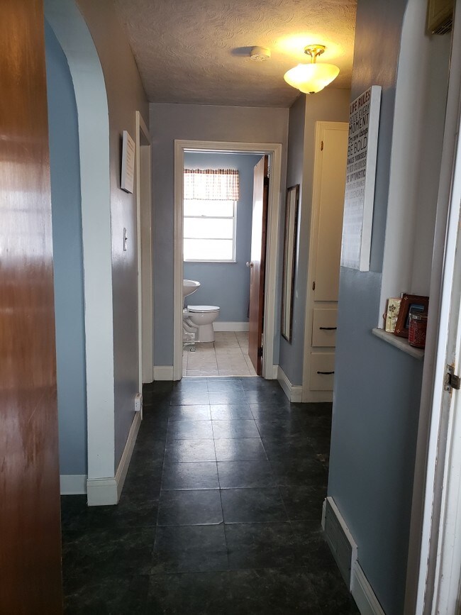 Bath and hall - 28 Schuler Ave