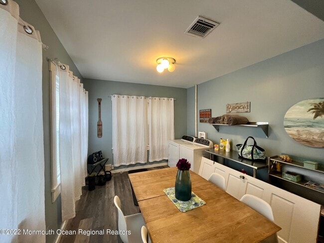 Foto del edificio - 216 Main St