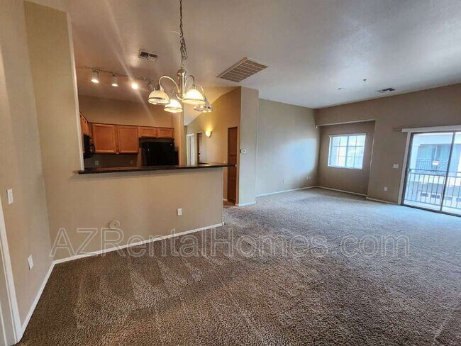 Foto del edificio - 2402 E 5th St