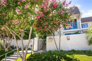 Foto principal - 6205 1/2 Randi Ave