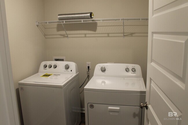 Foto del edificio - 22323 Early Dawn Cir