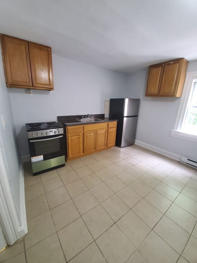 Primary Photo - 174 S 9th St