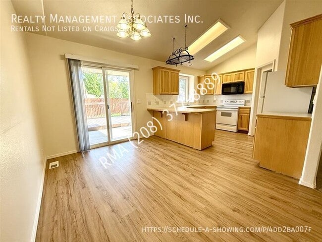 Building Photo - 3756 W Patel Dr