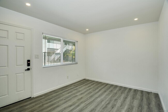 Foto del edificio - 2275 Grand Ave