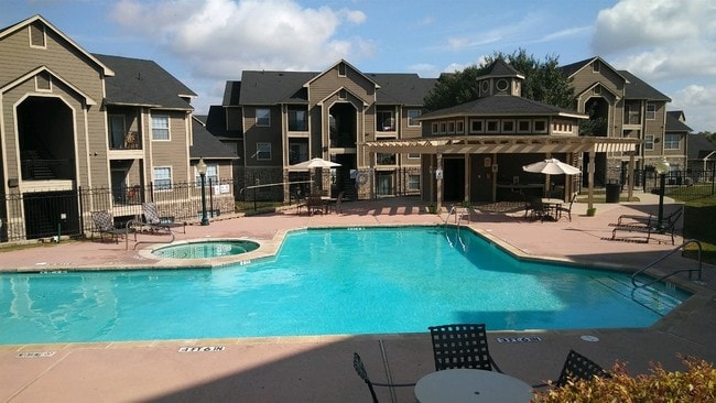 Building Photo - Eagle Ridge Apartments