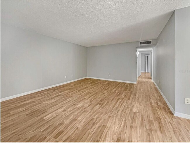 Building Photo - 11703 Raintree Village Blvd