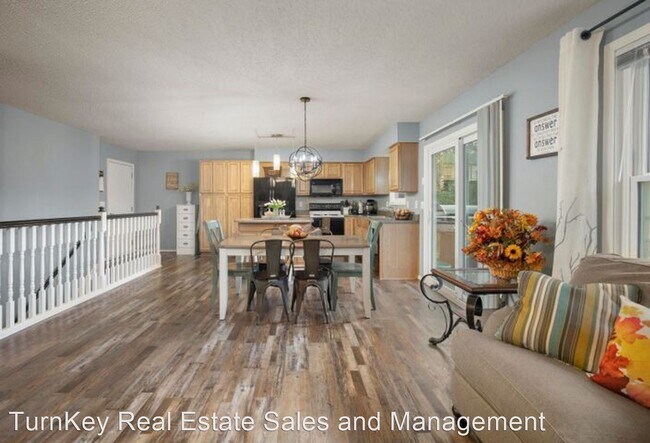 Foto del edificio - 4 br, 3 bath House - 3561  West Dylan Drive