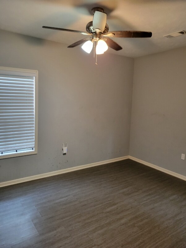 Building Photo - 137 Sivley Ave