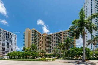 Building Photo - 2501 S Ocean Dr