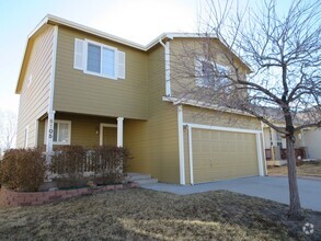 Building Photo - 6105 Fescue Dr