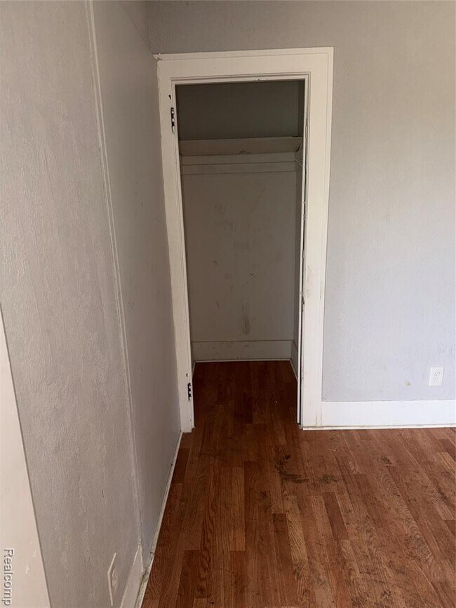 Foto del edificio - 2174 Springle St