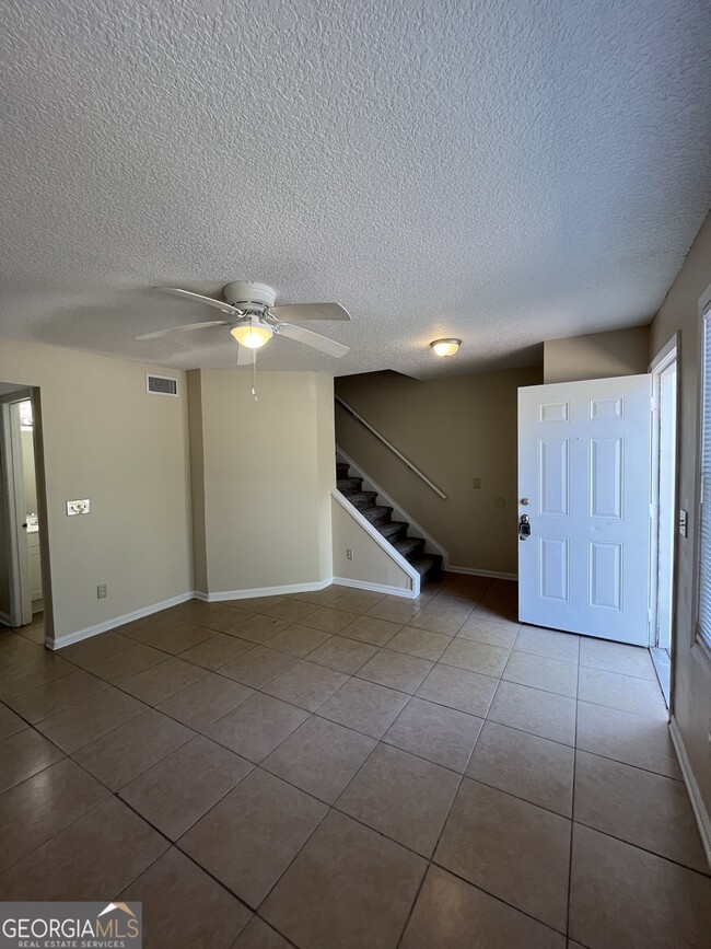 Building Photo - 129 Inlet Reach Cir