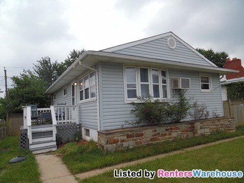 Primary Photo - 105 Cedar Hill Rd