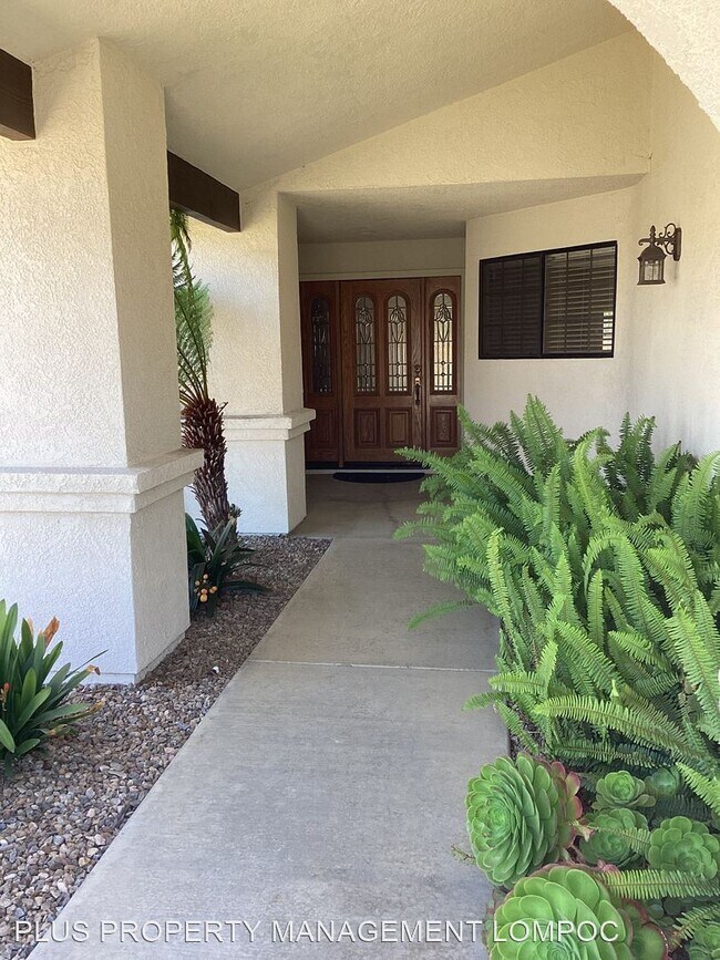 Foto del edificio - 4 br, 2 bath House - 1516 North "E" Street