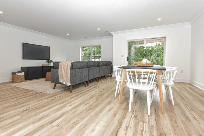 RECREATION ROOM - 234 Rivervale Rd