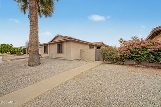 Building Photo - 5232 W Mauna Loa Ln