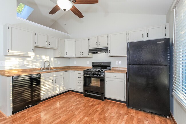 Foto del edificio - 2664 Ridgecrest Ln