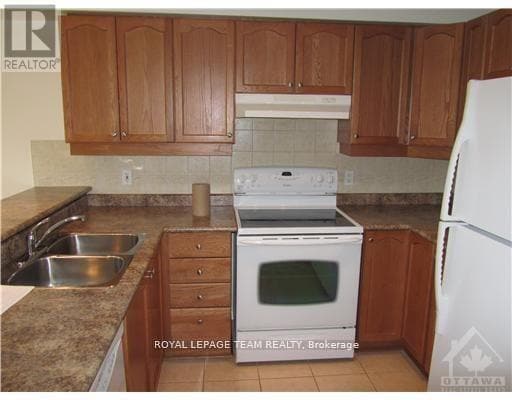 Photo du bâtiment - 21 Cresthaven Dr