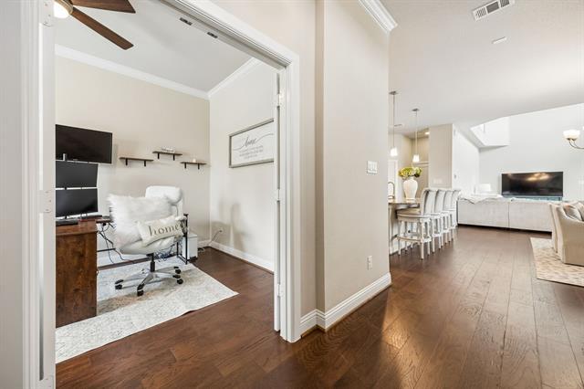 Foto del edificio - 1800 Roundtree Cir W