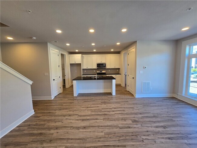 Foto del edificio - 903 Vaughn Ln