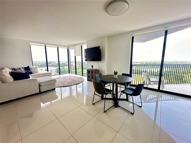 Foto del edificio - 5252 NW 85th Ave