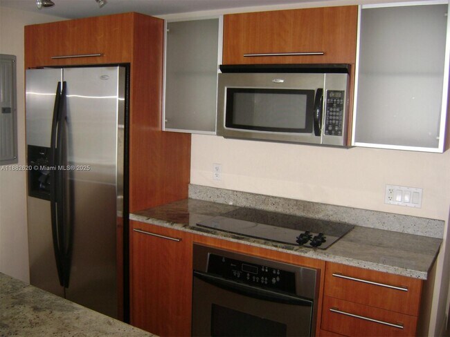 Foto del edificio - 185 SW 7th St