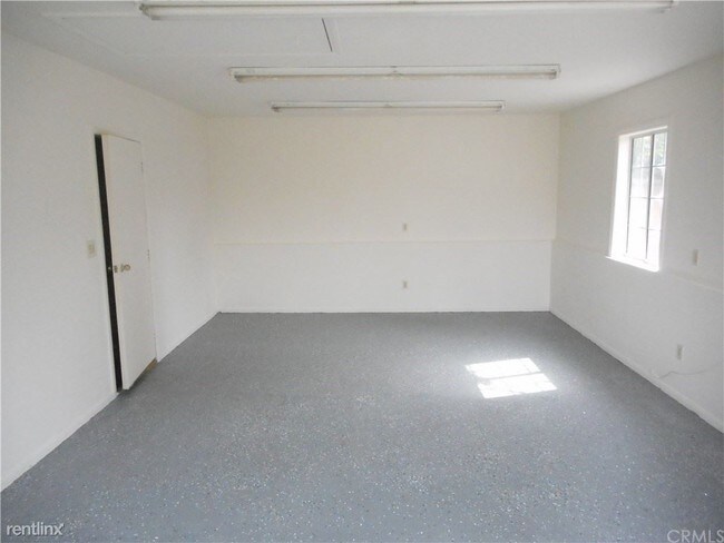 Building Photo - 3 br, 2.5 bath House - 8538 Gainford St