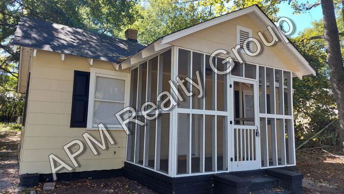 Primary Photo - Updated two bedroom house