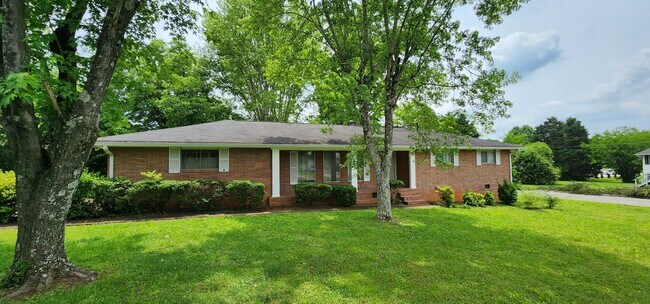 Foto del edificio - 6836 Bacon Ln