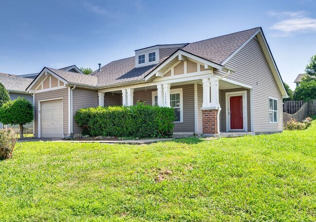 Foto del edificio - Awesome 4BE-Office/Bonus Room/ 2BA Home in...