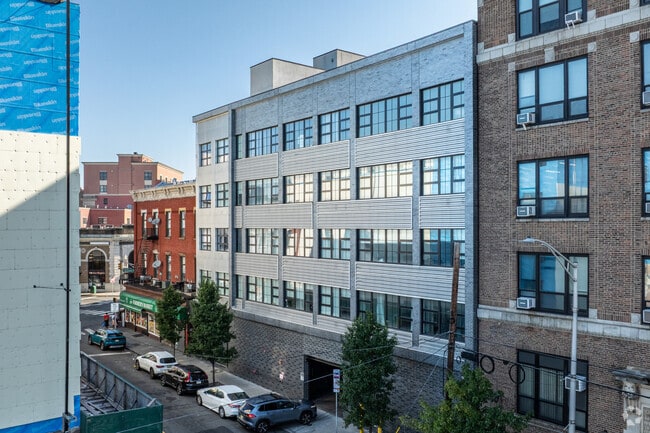 Building Photo - The Fairmount at McGinley