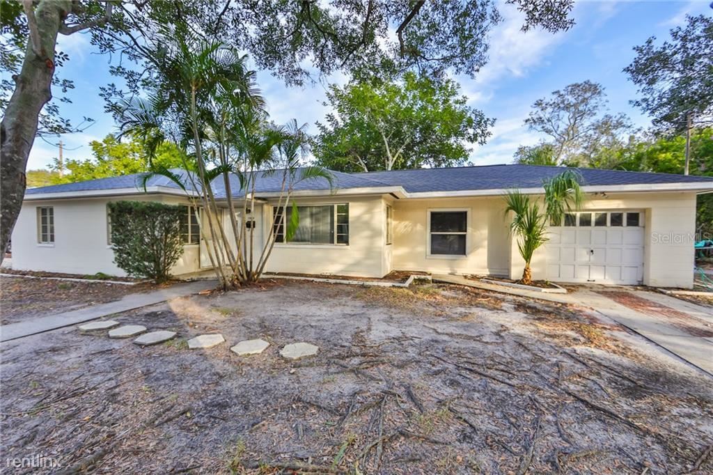 Foto principal - 4 br, 2 bath House - 1000 Lotus Path
