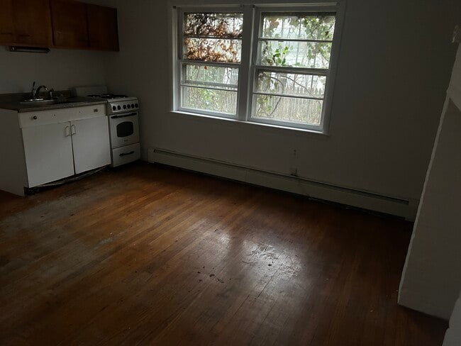 Building Photo - 25 S Highland Ave