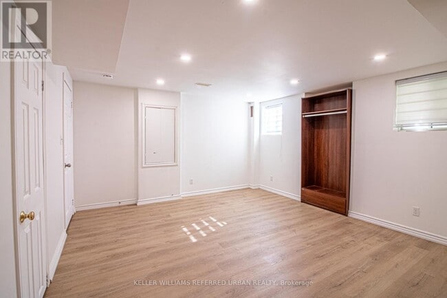 Building Photo - 143 Nahanni Dr