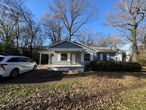 Building Photo - 1087 Hickory Ave