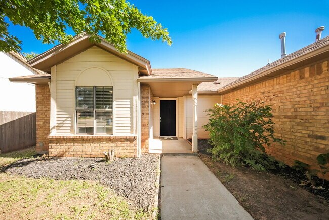 Foto del edificio - 9705 Oaktree Terrace