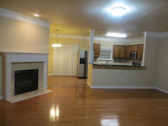 Building Photo - 2057 Meadow Peak Rd
