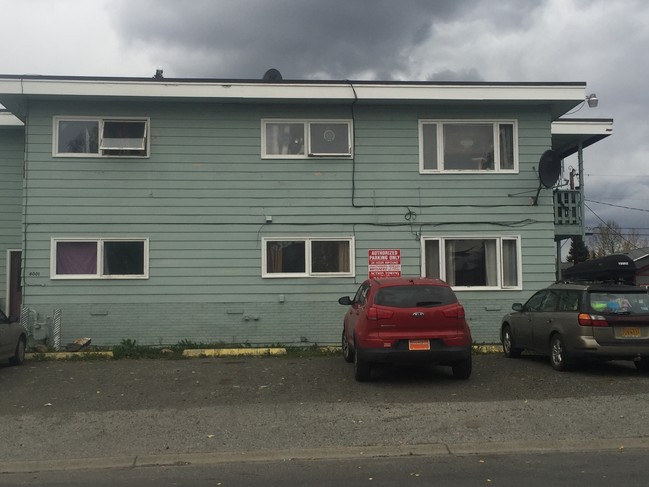 Building Photo - 8001 E 3rd Ave