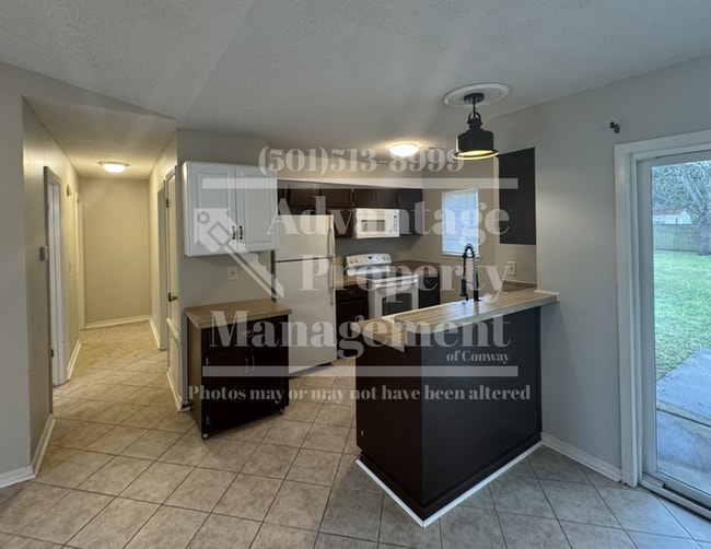 Building Photo - 8 Sagebrush