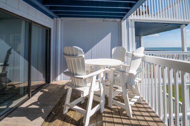 Building Photo - Sea Colony