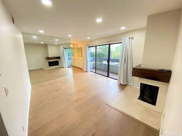 Building Photo - 3988 Beethoven St