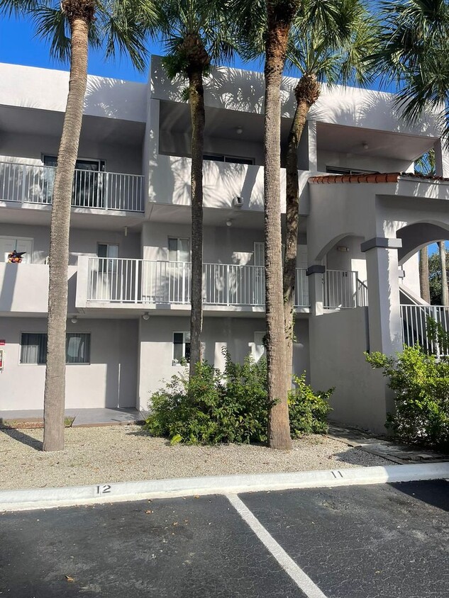 Foto principal - Spacious 2BR in Terrazas Del Sol