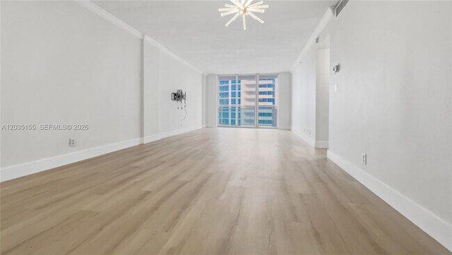 Foto del edificio - 3001 S Ocean Dr