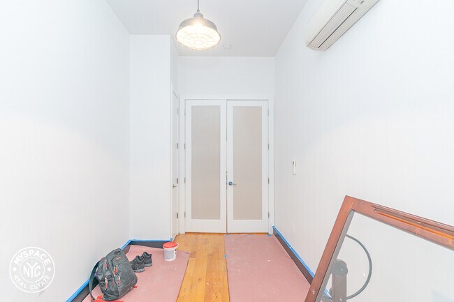 Building Photo - 308 Stanhope St