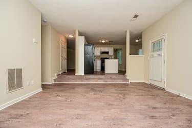 Building Photo - 3825 Waldrop Hills Dr