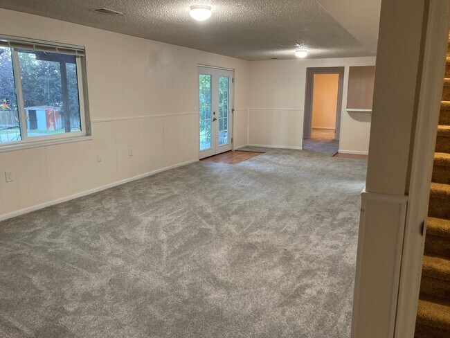 Building Photo - 1904 33rd Ave