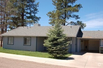 Building Photo - 5811 Wagon Wheel Ln