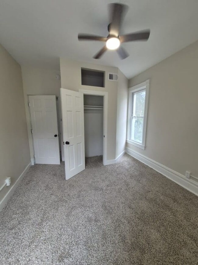 Spacious 6BR 3BA home in Pittsburgh - Spacious 6BR 3BA home in Pittsburgh