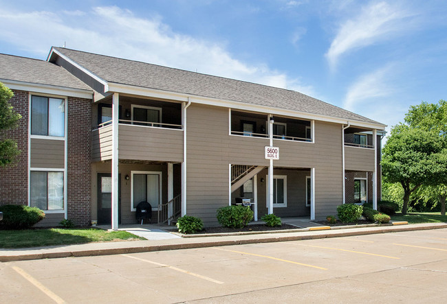 Crystal Ridge Apartments - Davenport, IA | Apartments.com