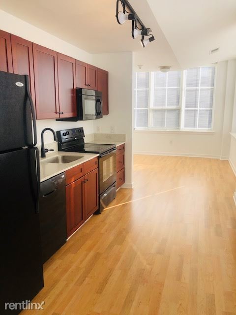 Foto del edificio - 2 br, 1 bath  - 3300 Henry Ave # 200